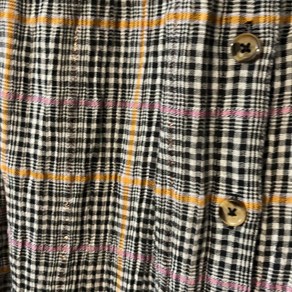 Break My Stride Buttondown Top - Picture 6 of 9